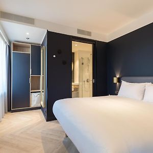 Suite met een Slaapkamer en een King Size Bed